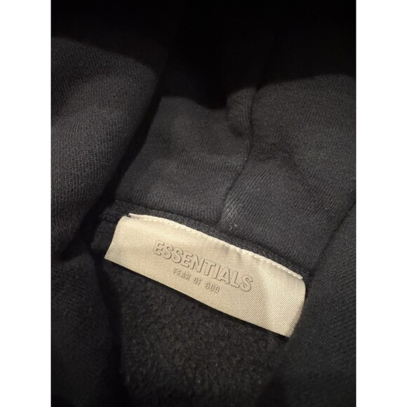 Fear of God Essentials Stretch Limo Black Pullover Hoodie Size Medium - Picture 9 of 11
